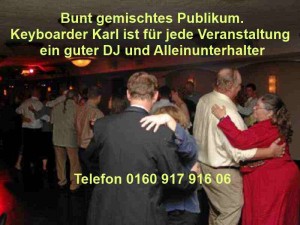 Alleinunterhalter Köln Hochzeit Musiker für jedes Publikum mit DJ und Partyspiele in Köln