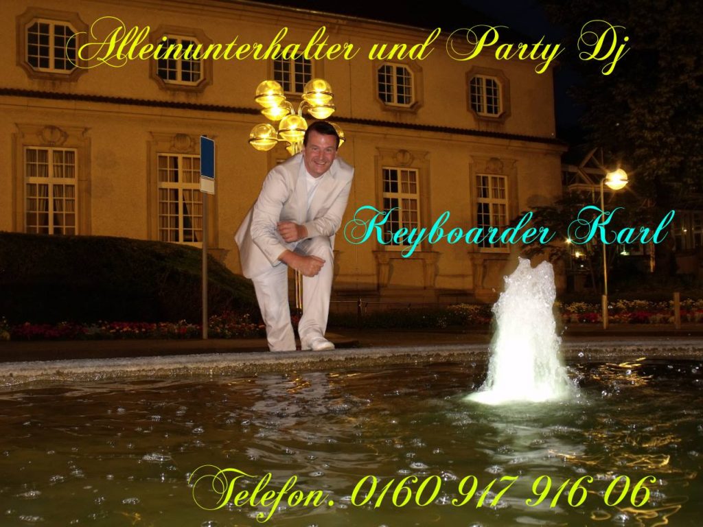 Keyboarder Karl mit Musik- und DJ-Technik für Veranstaltungen in Köln